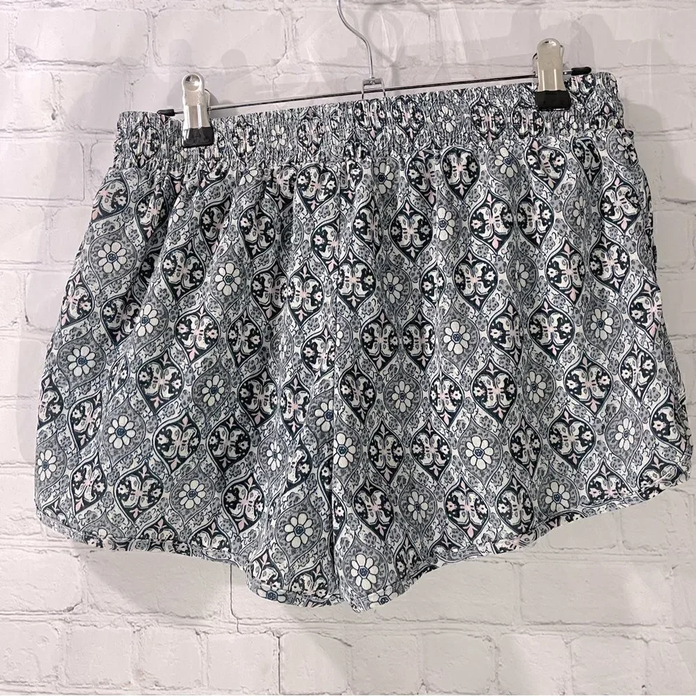 Nordstrom Bishop & Young Mosaic Print Shorts
